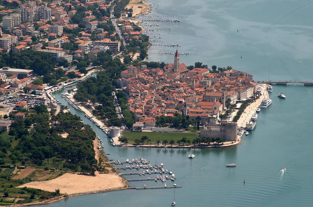 Apartment Fabijanko Oldtown Trogir Extérieur photo