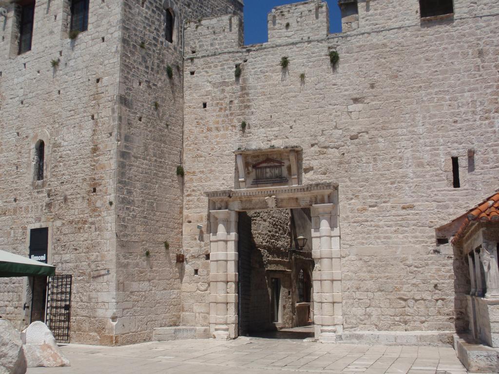 Apartment Fabijanko Oldtown Trogir Extérieur photo